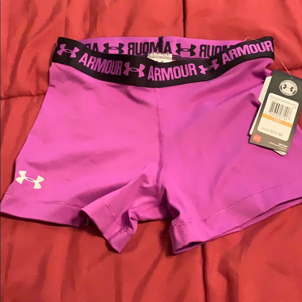 Size small compression short.  Under Armour
